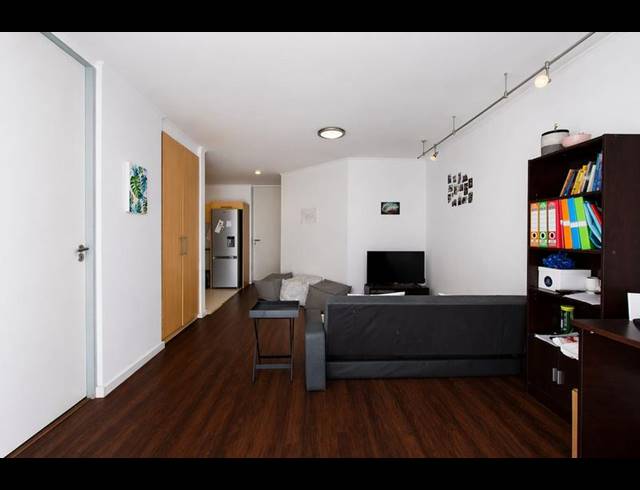 1 BEDROOM APARTMENT FOR SALE IN CLAREMONT